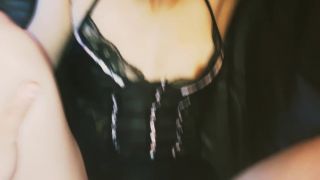 Młoda kurewka w swoim żywiole :)