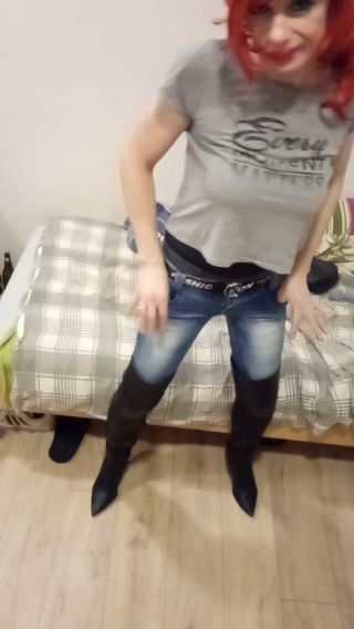 VID_20211231_201341.mp4