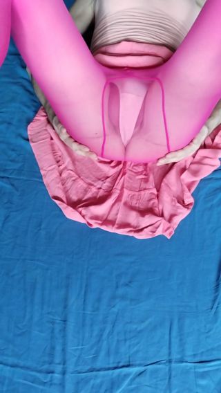 cum in pink lingerie.mp4