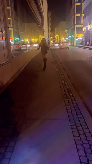 f979f1a64f3142f7989adf33792884e3.mov