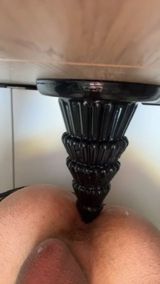 00BFA30B-8988-468E-81E5-BBB7E296859B.mp4