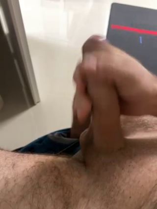 79556092378__D4DFD933-6758-4B79-95F1-117C35D38D95.MOV
