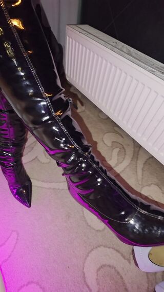 NylonHells