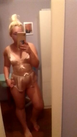 f0ece731-93a3-4b46-bea6-d267ecaa960b-1_all_10014.mp4