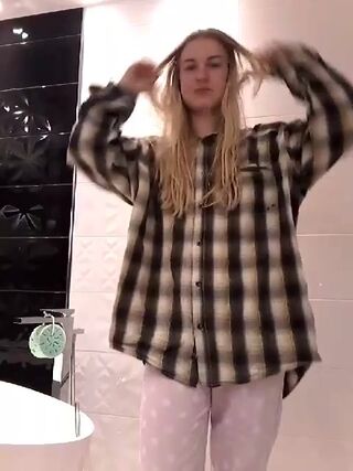 1000017893.mp4